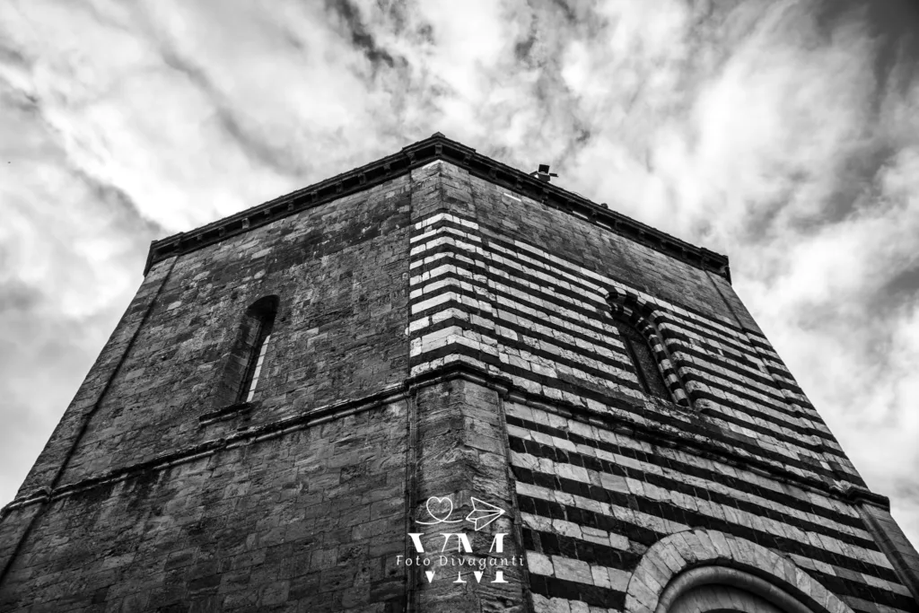 Volterra's love for Monochrome